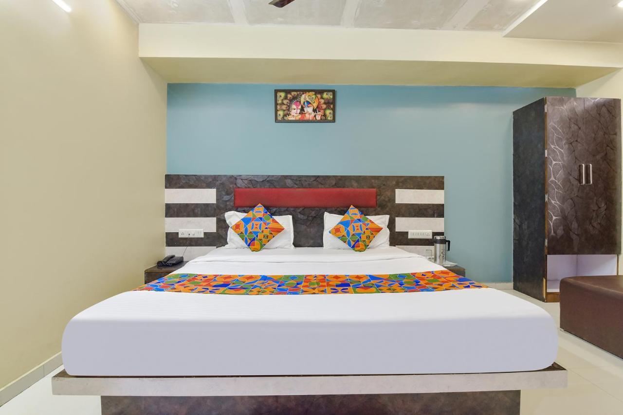 โอโย 9805 โฮเทล อพอลโล Hotel Naroda ภายนอก รูปภาพ