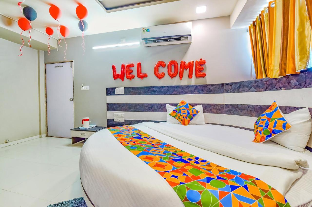 โอโย 9805 โฮเทล อพอลโล Hotel Naroda ภายนอก รูปภาพ