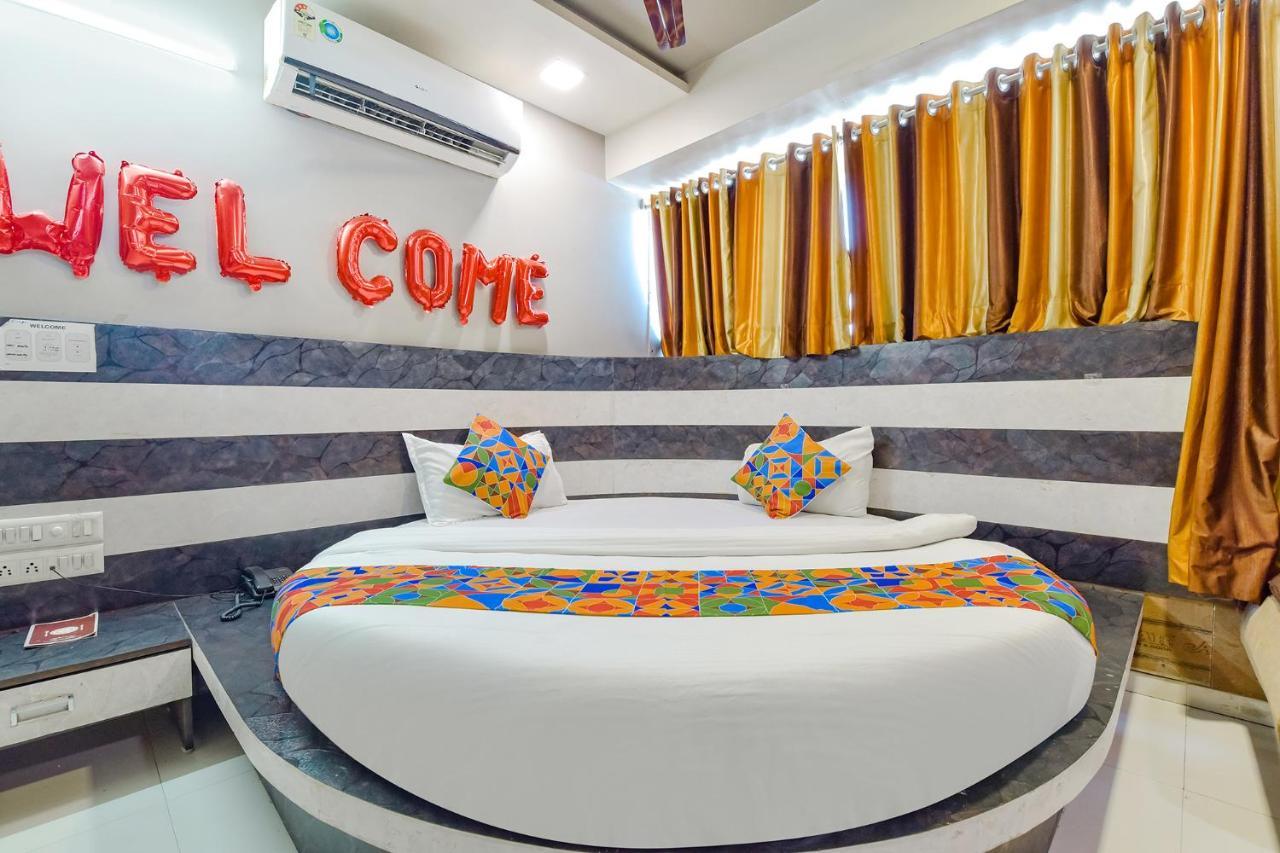 โอโย 9805 โฮเทล อพอลโล Hotel Naroda ภายนอก รูปภาพ